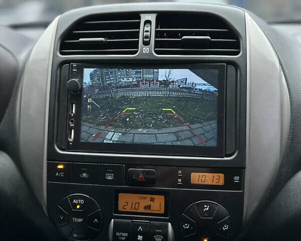 Серый Тойота РАВ 4, объемом двигателя 2 л и пробегом 286 тыс. км за 6200 $, фото 29 на Automoto.ua