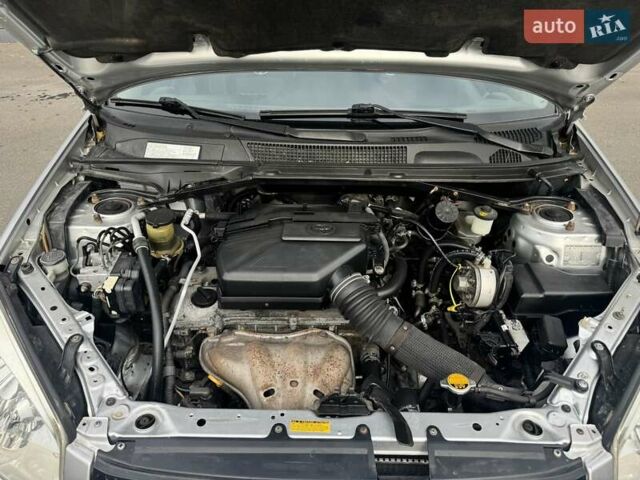 Серый Тойота РАВ 4, объемом двигателя 2 л и пробегом 187 тыс. км за 7700 $, фото 62 на Automoto.ua