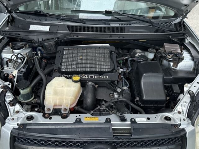 Сірий Тойота РАВ 4, об'ємом двигуна 2 л та пробігом 227 тис. км за 4390 $, фото 11 на Automoto.ua