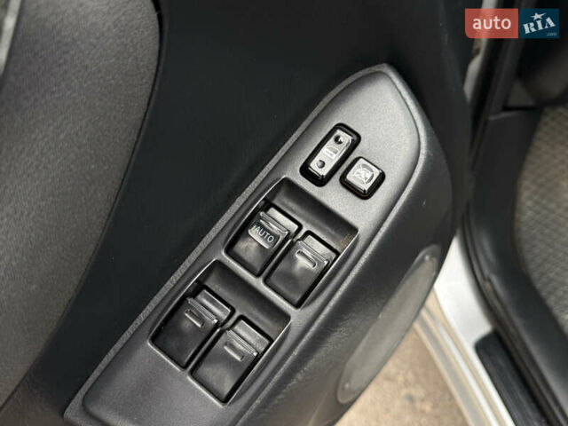 Сірий Тойота РАВ 4, об'ємом двигуна 2 л та пробігом 210 тис. км за 6999 $, фото 13 на Automoto.ua