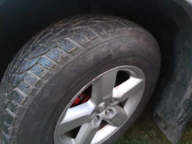 Серый Тойота РАВ 4, объемом двигателя 2 л и пробегом 320 тыс. км за 3800 $, фото 13 на Automoto.ua