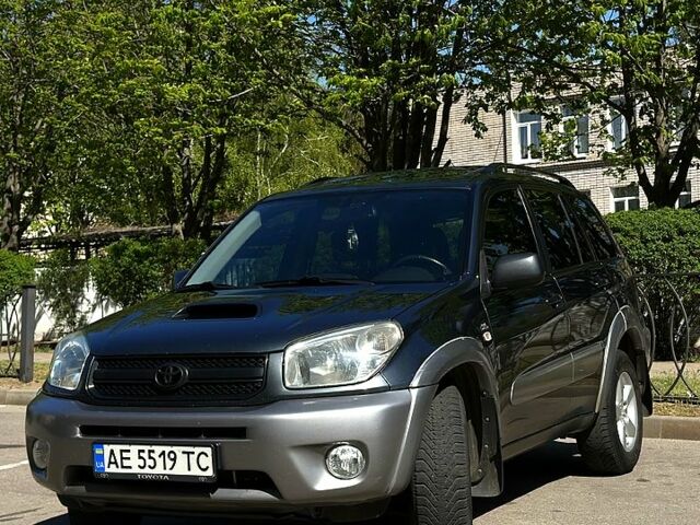 Сірий Тойота РАВ 4, об'ємом двигуна 2 л та пробігом 350 тис. км за 7500 $, фото 1 на Automoto.ua