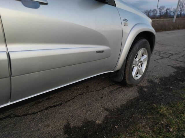 Серый Тойота РАВ 4, объемом двигателя 2 л и пробегом 320 тыс. км за 3800 $, фото 11 на Automoto.ua