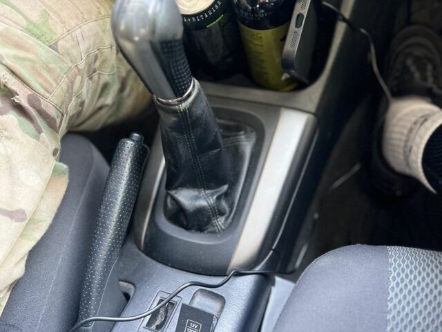 Сірий Тойота РАВ 4, об'ємом двигуна 2.2 л та пробігом 206 тис. км за 4800 $, фото 8 на Automoto.ua