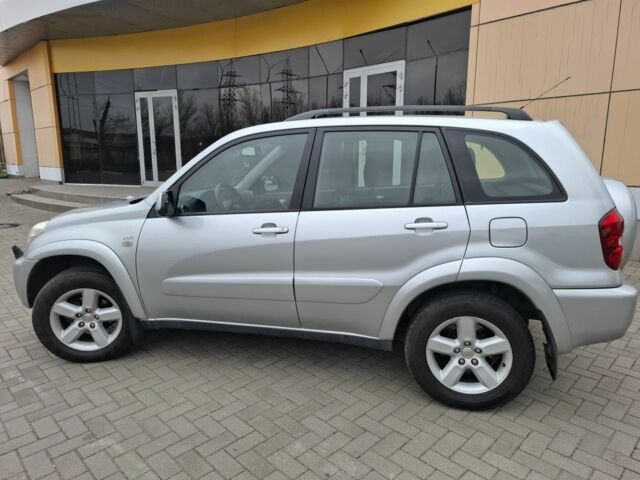 Серый Тойота РАВ 4, объемом двигателя 2 л и пробегом 100 тыс. км за 9500 $, фото 3 на Automoto.ua