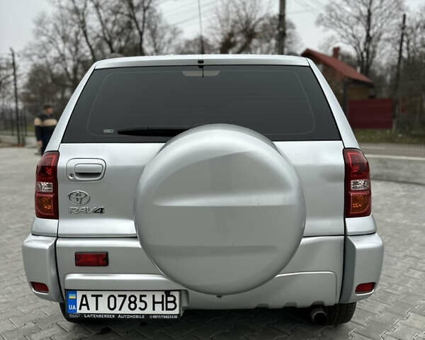 Серый Тойота РАВ 4, объемом двигателя 2 л и пробегом 286 тыс. км за 6200 $, фото 5 на Automoto.ua