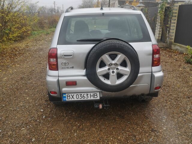 Серый Тойота РАВ 4, объемом двигателя 2 л и пробегом 241 тыс. км за 7000 $, фото 3 на Automoto.ua