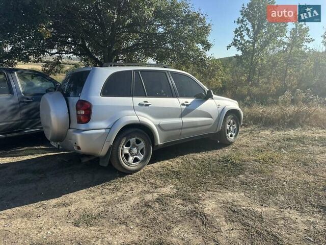 Серый Тойота РАВ 4, объемом двигателя 2 л и пробегом 365 тыс. км за 5500 $, фото 2 на Automoto.ua
