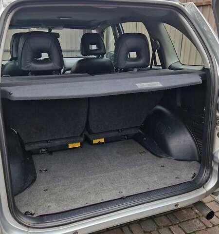 Серый Тойота РАВ 4, объемом двигателя 2 л и пробегом 265 тыс. км за 6000 $, фото 9 на Automoto.ua