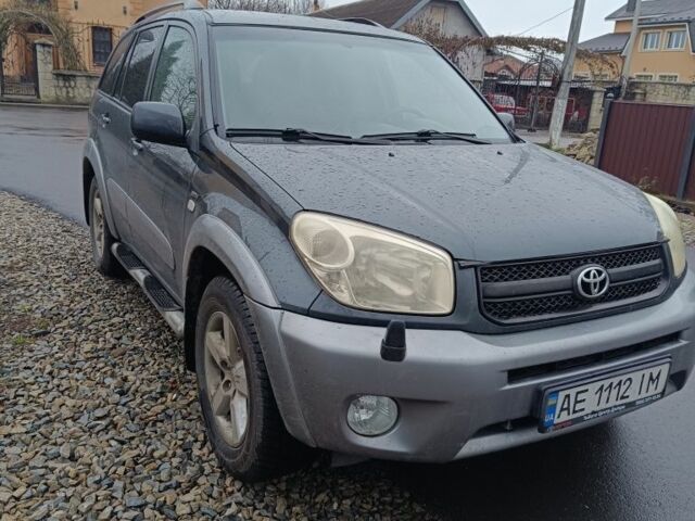 Серый Тойота РАВ 4, объемом двигателя 2 л и пробегом 209 тыс. км за 6700 $, фото 7 на Automoto.ua