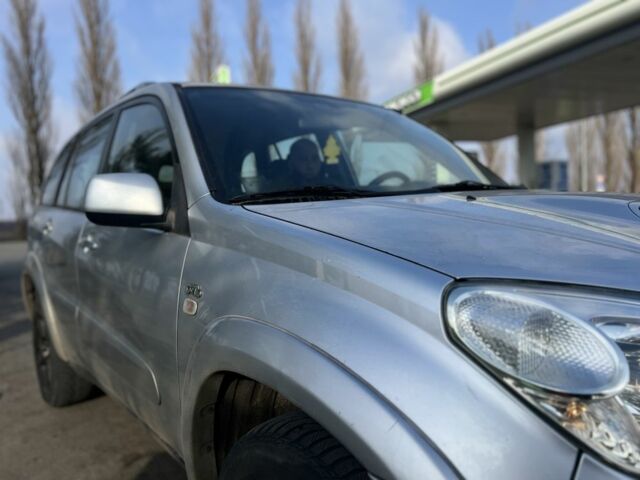 Сірий Тойота РАВ 4, об'ємом двигуна 2.2 л та пробігом 206 тис. км за 4800 $, фото 16 на Automoto.ua