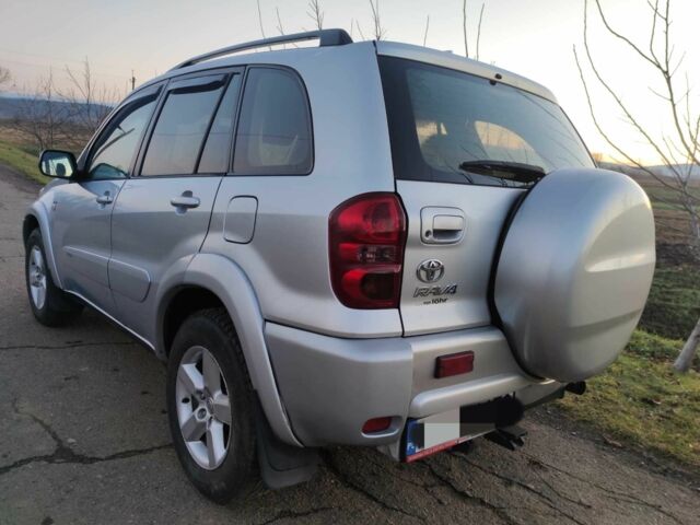 Серый Тойота РАВ 4, объемом двигателя 2 л и пробегом 320 тыс. км за 3800 $, фото 3 на Automoto.ua
