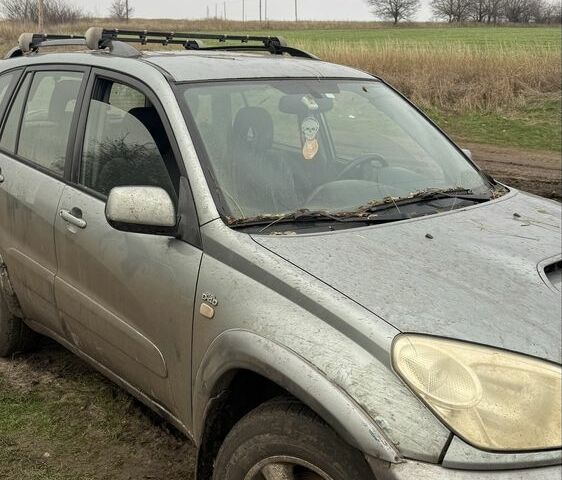 Серый Тойота РАВ 4, объемом двигателя 2 л и пробегом 365 тыс. км за 3500 $, фото 5 на Automoto.ua