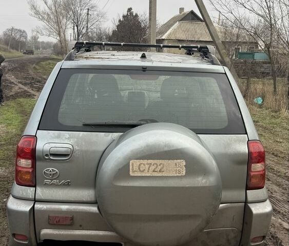 Серый Тойота РАВ 4, объемом двигателя 2 л и пробегом 365 тыс. км за 3500 $, фото 3 на Automoto.ua