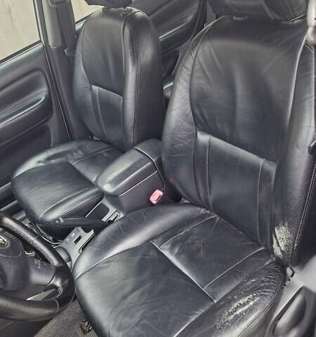 Серый Тойота РАВ 4, объемом двигателя 2 л и пробегом 265 тыс. км за 6000 $, фото 12 на Automoto.ua