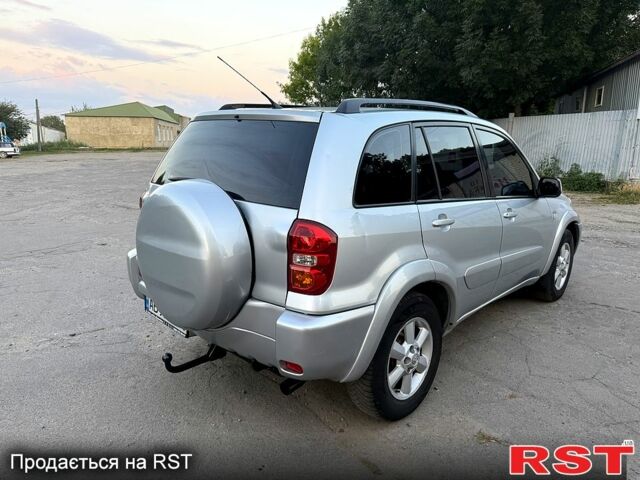 Серый Тойота РАВ 4, объемом двигателя 2 л и пробегом 270 тыс. км за 6300 $, фото 2 на Automoto.ua