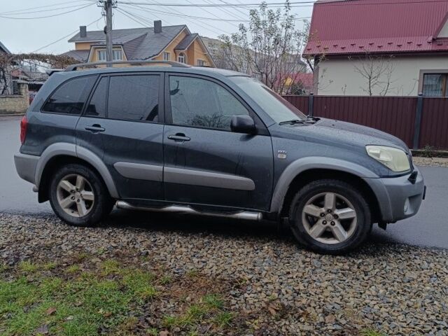 Серый Тойота РАВ 4, объемом двигателя 2 л и пробегом 209 тыс. км за 6700 $, фото 6 на Automoto.ua