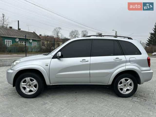 Серый Тойота РАВ 4, объемом двигателя 2 л и пробегом 286 тыс. км за 6200 $, фото 3 на Automoto.ua