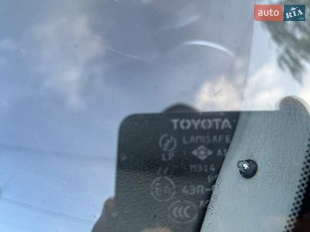 Серый Тойота РАВ 4, объемом двигателя 2 л и пробегом 173 тыс. км за 7900 $, фото 14 на Automoto.ua