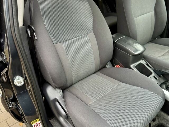 Серый Тойота РАВ 4, объемом двигателя 2 л и пробегом 320 тыс. км за 7700 $, фото 21 на Automoto.ua