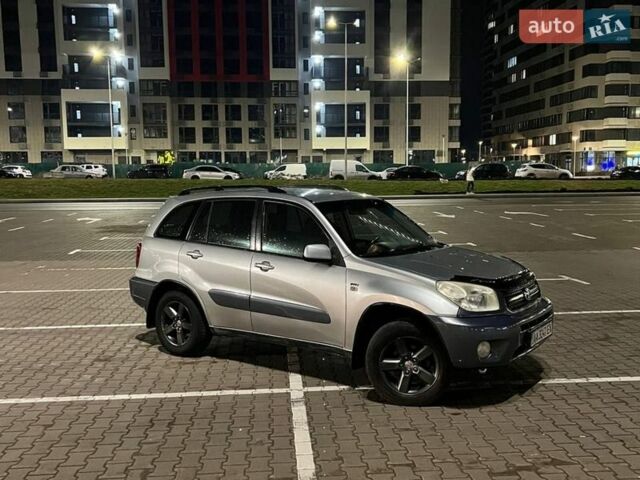 Серый Тойота РАВ 4, объемом двигателя 2 л и пробегом 303 тыс. км за 7550 $, фото 26 на Automoto.ua