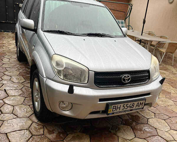 Сірий Тойота РАВ 4, об'ємом двигуна 0 л та пробігом 186 тис. км за 8250 $, фото 1 на Automoto.ua