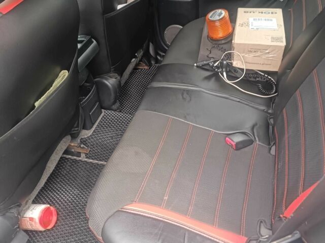 Серый Тойота РАВ 4, объемом двигателя 2 л и пробегом 3 тыс. км за 4000 $, фото 7 на Automoto.ua