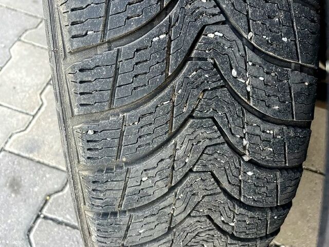 Серый Тойота РАВ 4, объемом двигателя 2 л и пробегом 350 тыс. км за 6500 $, фото 5 на Automoto.ua