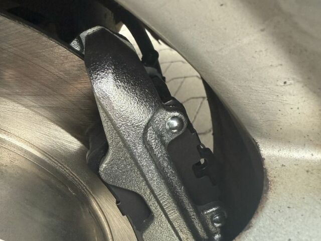 Серый Тойота РАВ 4, объемом двигателя 2 л и пробегом 320 тыс. км за 7700 $, фото 23 на Automoto.ua