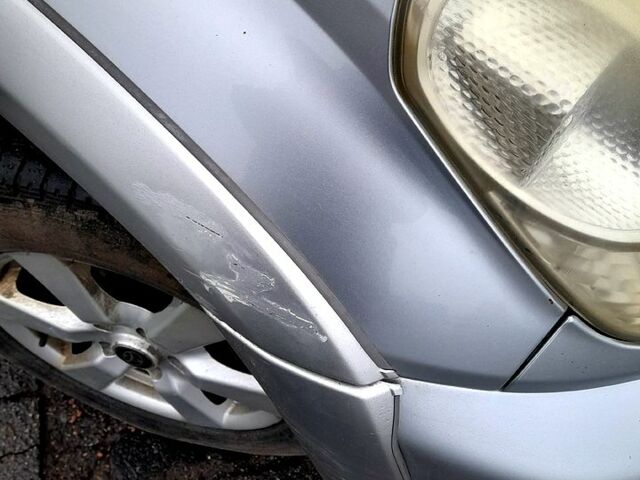 Серый Тойота РАВ 4, объемом двигателя 2 л и пробегом 331 тыс. км за 5500 $, фото 5 на Automoto.ua