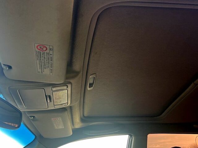 Серый Тойота РАВ 4, объемом двигателя 2 л и пробегом 350 тыс. км за 6500 $, фото 8 на Automoto.ua