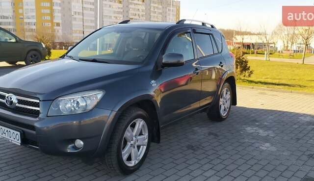 Серый Тойота РАВ 4, объемом двигателя 2.2 л и пробегом 255 тыс. км за 11500 $, фото 36 на Automoto.ua