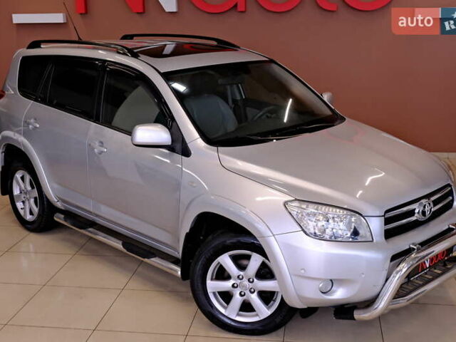Сірий Тойота РАВ 4, об'ємом двигуна 2.36 л та пробігом 164 тис. км за 9900 $, фото 5 на Automoto.ua