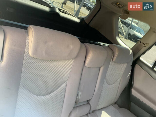 Серый Тойота РАВ 4, объемом двигателя 2.4 л и пробегом 290 тыс. км за 7495 $, фото 15 на Automoto.ua