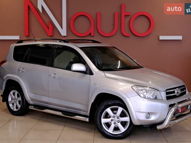 Сірий Тойота РАВ 4, об'ємом двигуна 2.36 л та пробігом 164 тис. км за 9900 $, фото 4 на Automoto.ua