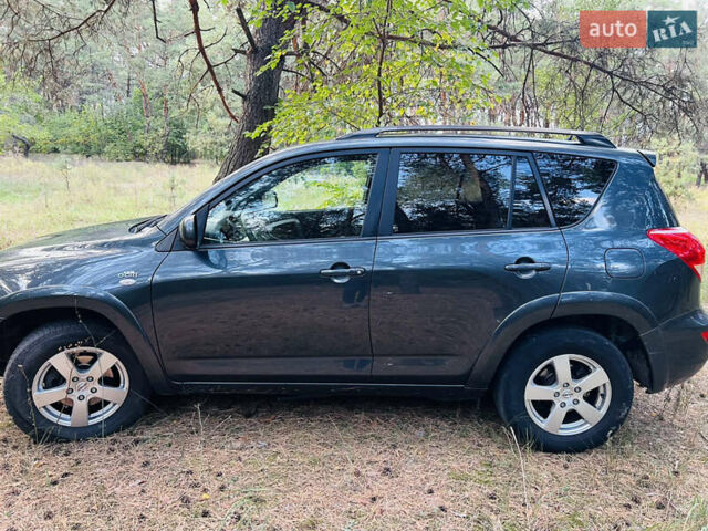 Серый Тойота РАВ 4, объемом двигателя 2.2 л и пробегом 300 тыс. км за 7300 $, фото 11 на Automoto.ua