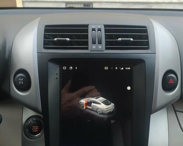 Серый Тойота РАВ 4, объемом двигателя 2.2 л и пробегом 255 тыс. км за 11500 $, фото 65 на Automoto.ua