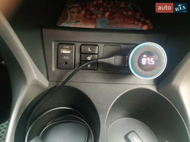 Серый Тойота РАВ 4, объемом двигателя 2.2 л и пробегом 255 тыс. км за 11500 $, фото 61 на Automoto.ua