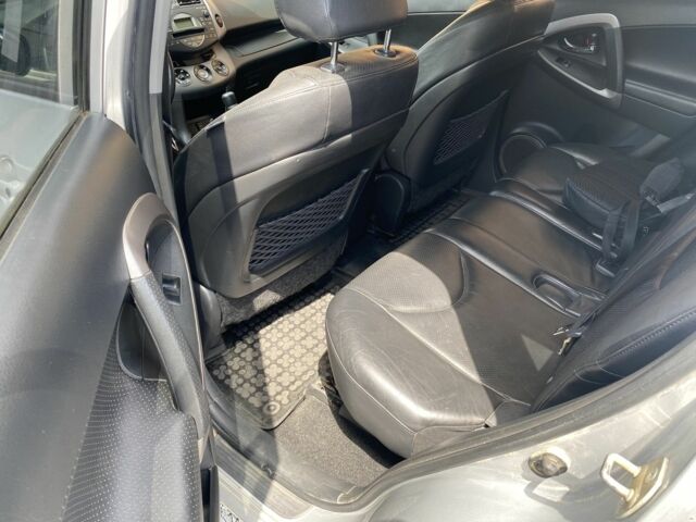 Сірий Тойота РАВ 4, об'ємом двигуна 2.2 л та пробігом 203 тис. км за 4800 $, фото 15 на Automoto.ua