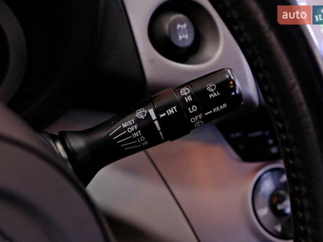 Сірий Тойота РАВ 4, об'ємом двигуна 2.36 л та пробігом 164 тис. км за 9900 $, фото 19 на Automoto.ua