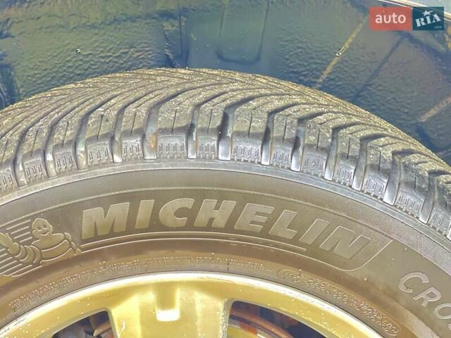 Серый Тойота РАВ 4, объемом двигателя 2 л и пробегом 174 тыс. км за 9600 $, фото 17 на Automoto.ua