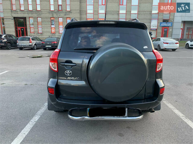 Серый Тойота РАВ 4, объемом двигателя 2 л и пробегом 302 тыс. км за 10450 $, фото 9 на Automoto.ua