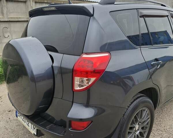 Серый Тойота РАВ 4, объемом двигателя 2 л и пробегом 225 тыс. км за 8500 $, фото 7 на Automoto.ua