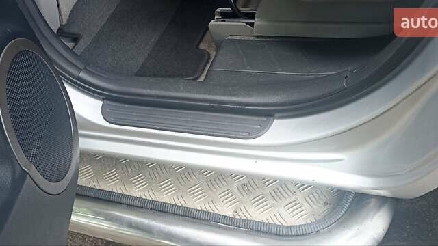 Серый Тойота РАВ 4, объемом двигателя 2.36 л и пробегом 213 тыс. км за 8500 $, фото 24 на Automoto.ua