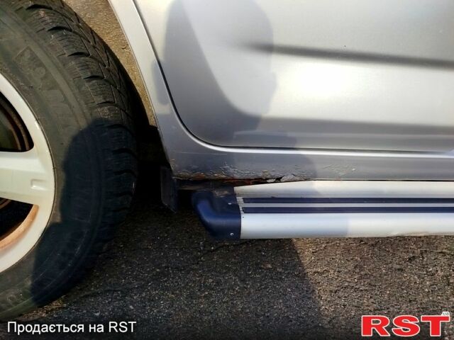 Серый Тойота РАВ 4, объемом двигателя 2 л и пробегом 196 тыс. км за 9100 $, фото 8 на Automoto.ua