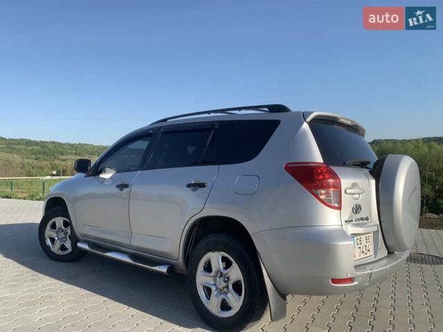 Серый Тойота РАВ 4, объемом двигателя 2.4 л и пробегом 290 тыс. км за 7495 $, фото 4 на Automoto.ua