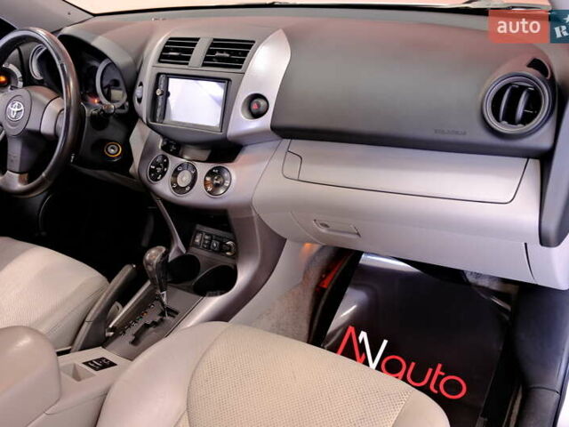 Сірий Тойота РАВ 4, об'ємом двигуна 2.36 л та пробігом 164 тис. км за 9900 $, фото 35 на Automoto.ua