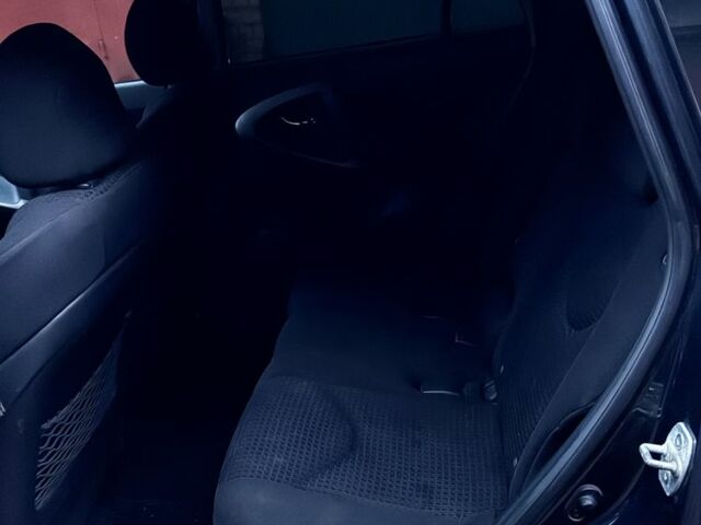 Сірий Тойота РАВ 4, об'ємом двигуна 2.2 л та пробігом 250 тис. км за 4350 $, фото 5 на Automoto.ua