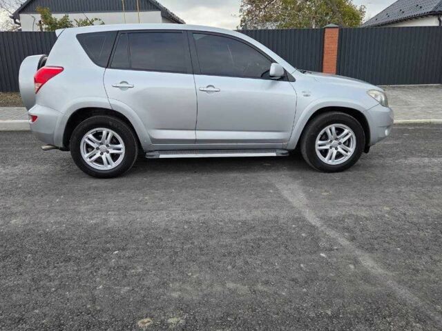 Сірий Тойота РАВ 4, об'ємом двигуна 2.2 л та пробігом 312 тис. км за 8000 $, фото 1 на Automoto.ua