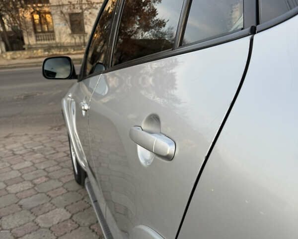 Серый Тойота РАВ 4, объемом двигателя 2.23 л и пробегом 312 тыс. км за 7599 $, фото 10 на Automoto.ua